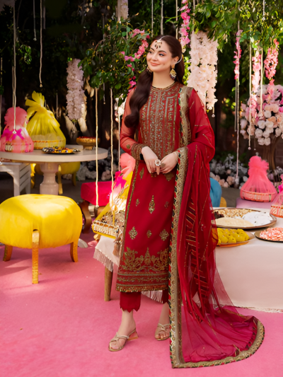 Latest Chiffon Heavy Embroidered Dress With Chiffon Embroidered Dupatta 3 Pec Suit (Unstitched) (ST128)
