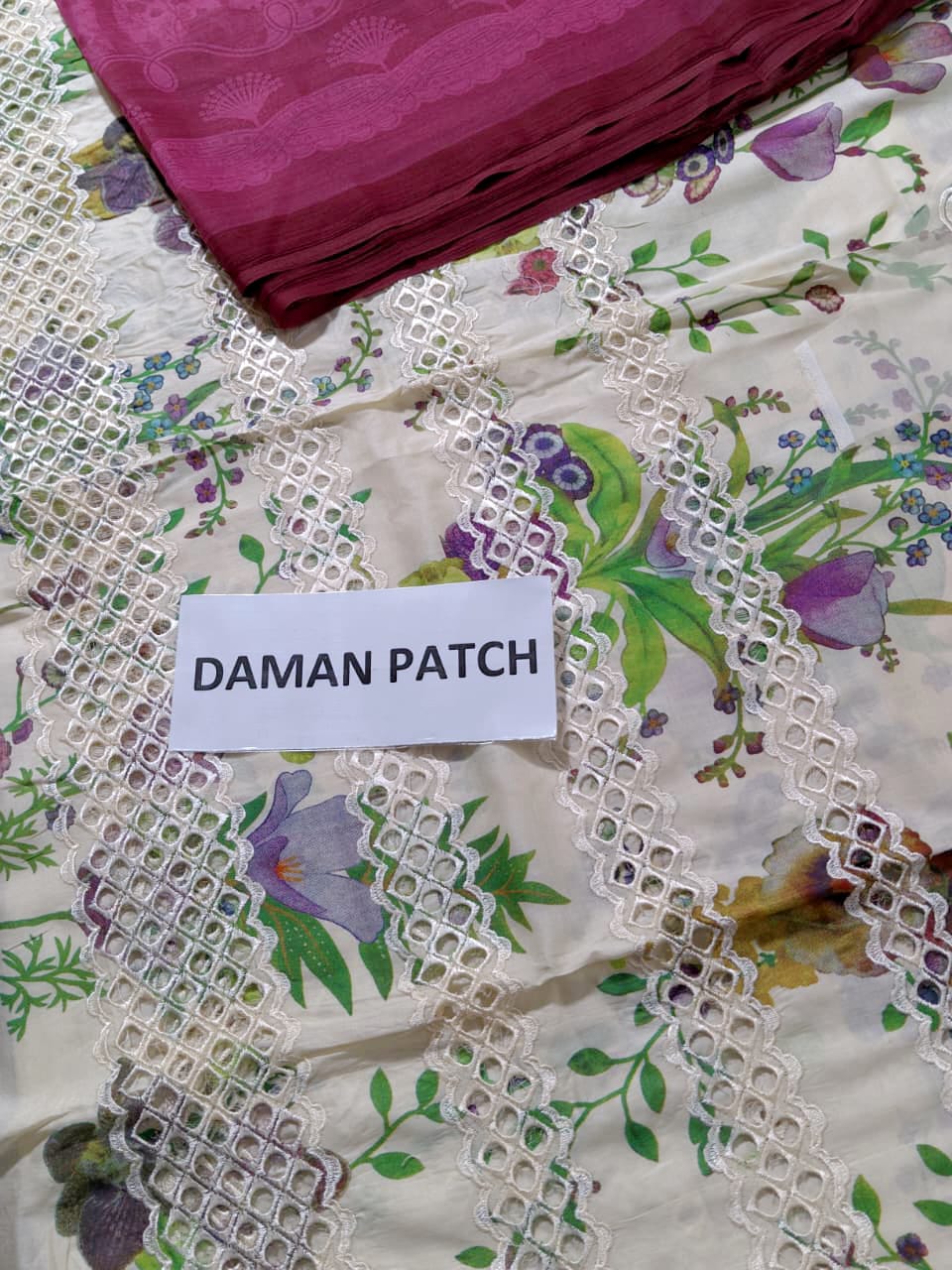 Printed Lawn Chicken Kaari Dress With Chiffon Printed Dupatta (Unstitched) (ST326) - Image 4